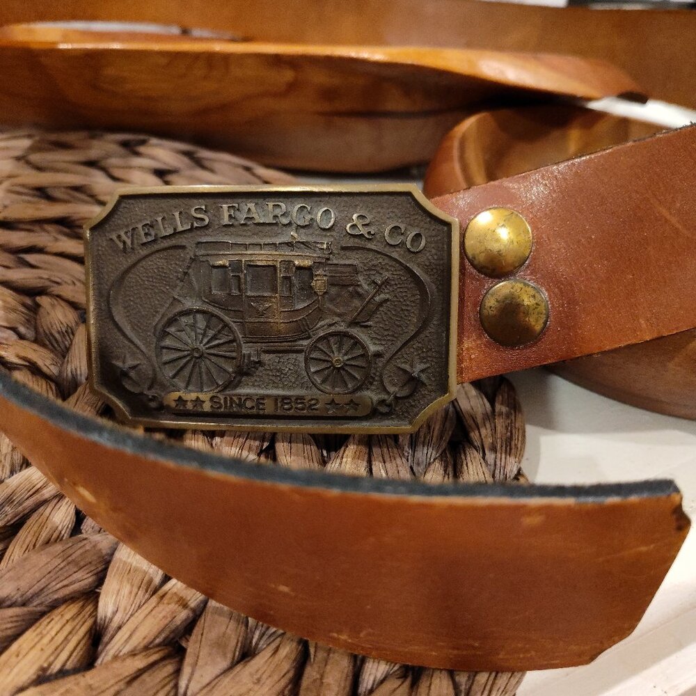 Mens/Womens Wells Fargo Leather Belt